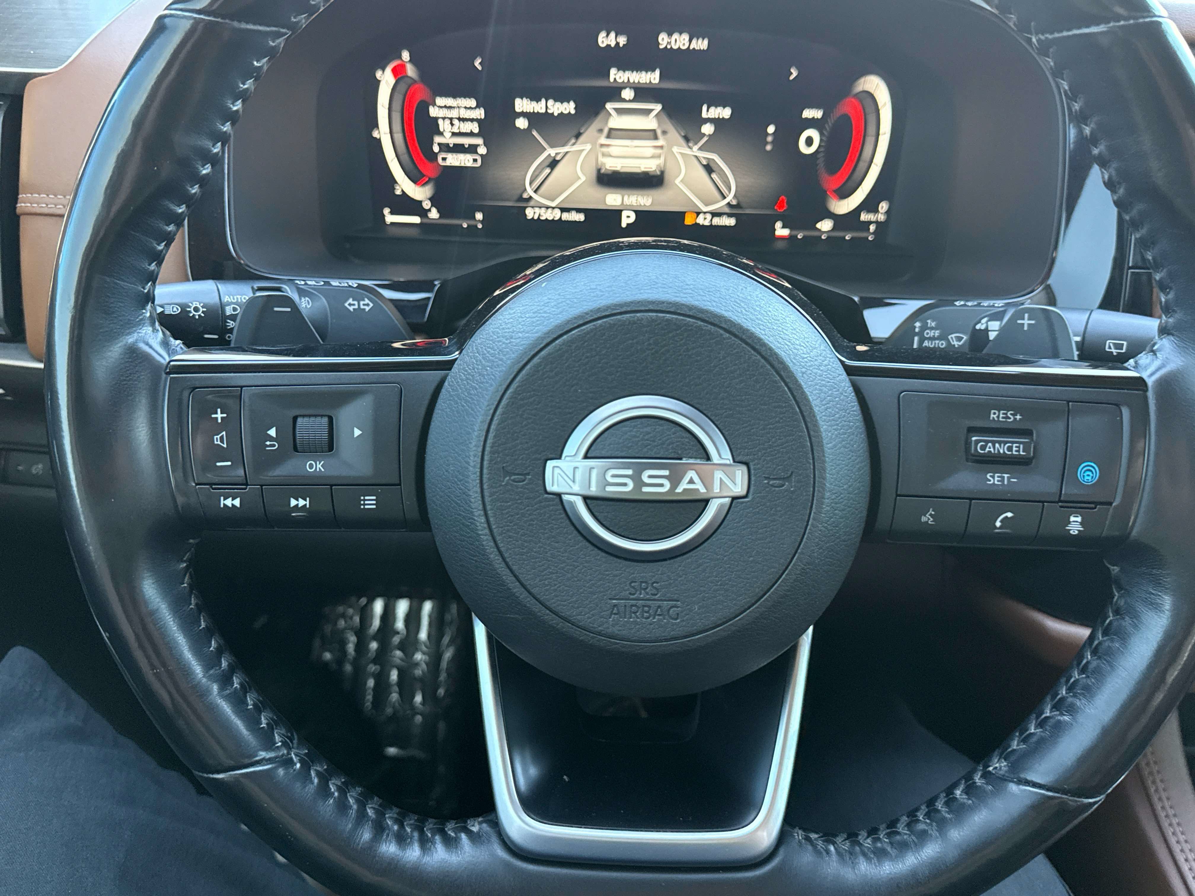 Used 2022 Nissan Pathfinder Platinum w/ Cargo Package AWD/4WD image 28