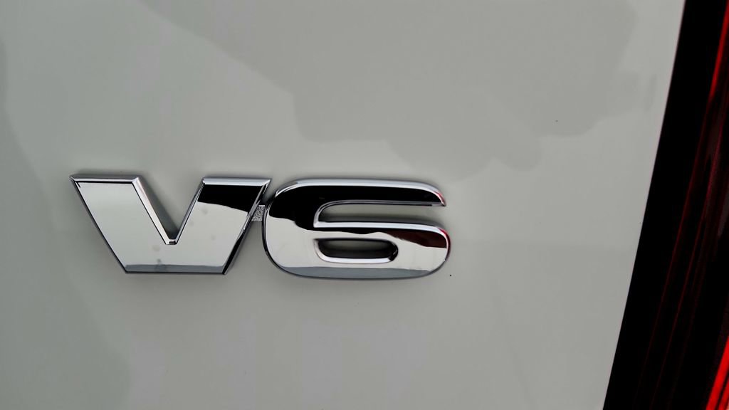 Certified 2023 Toyota Tacoma SR5 AWD/4WD image 30