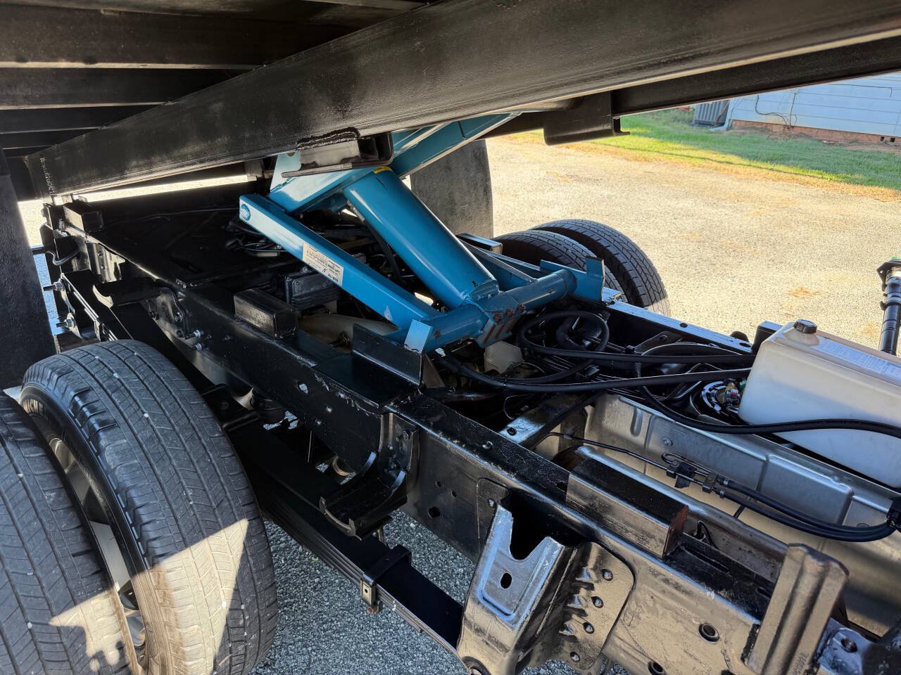 Used 2017 Chevrolet Silverado 3500 W/T w/ WT Convenience Package AWD/4WD image 4