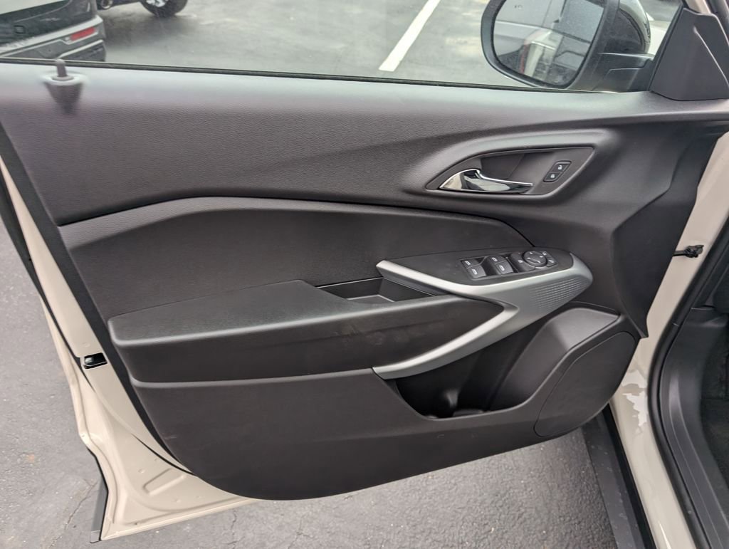 New 2026 Chevrolet Trax RS image 13