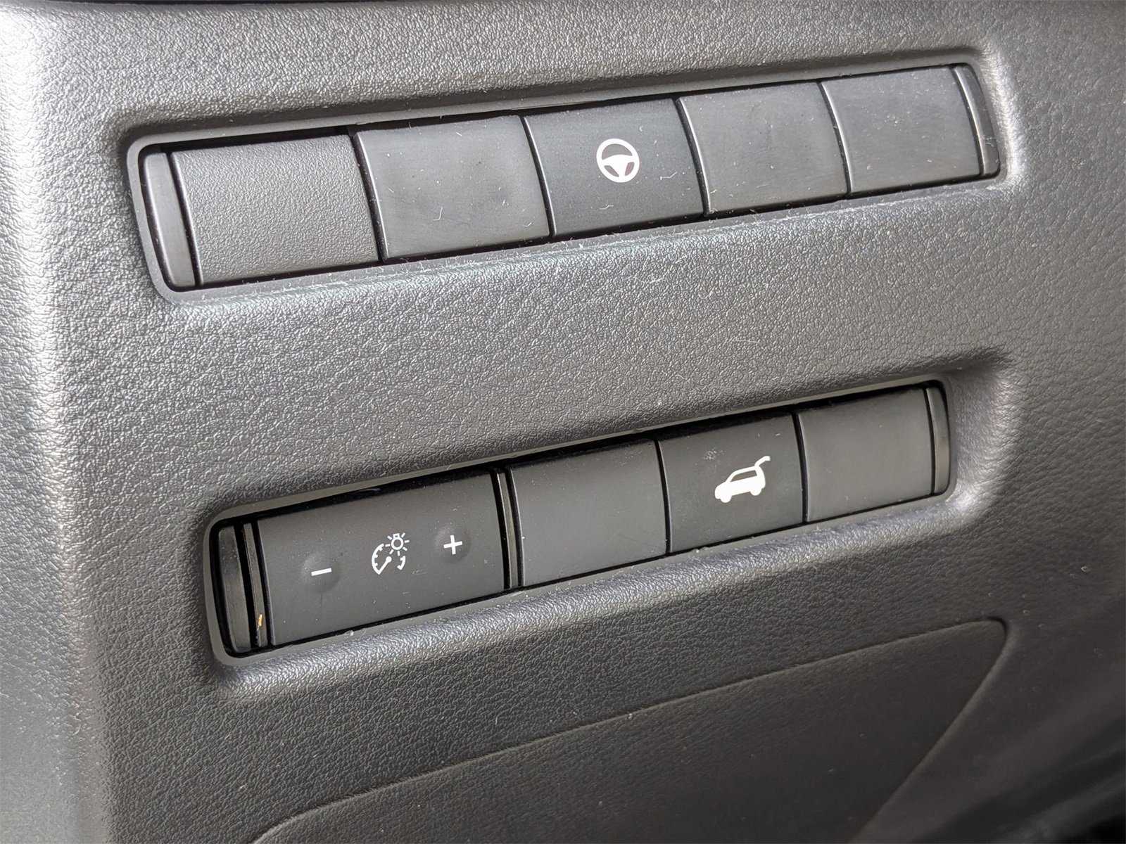 Used 2022 Nissan Rogue SL image 17