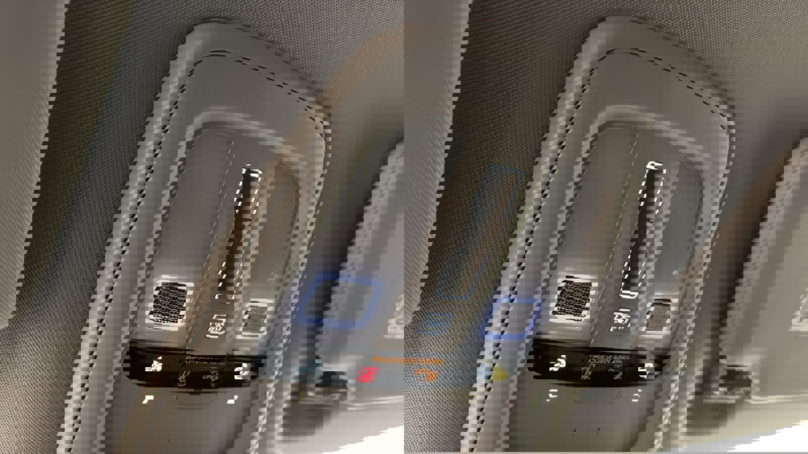 New 2026 Volvo XC90 B6 Plus w/ Protection Package Premier image 20