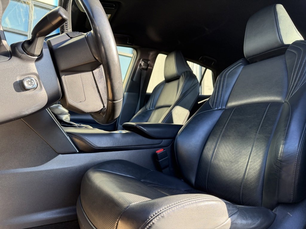 Used 2021 Toyota Venza XLE w/ Softex Package image 10