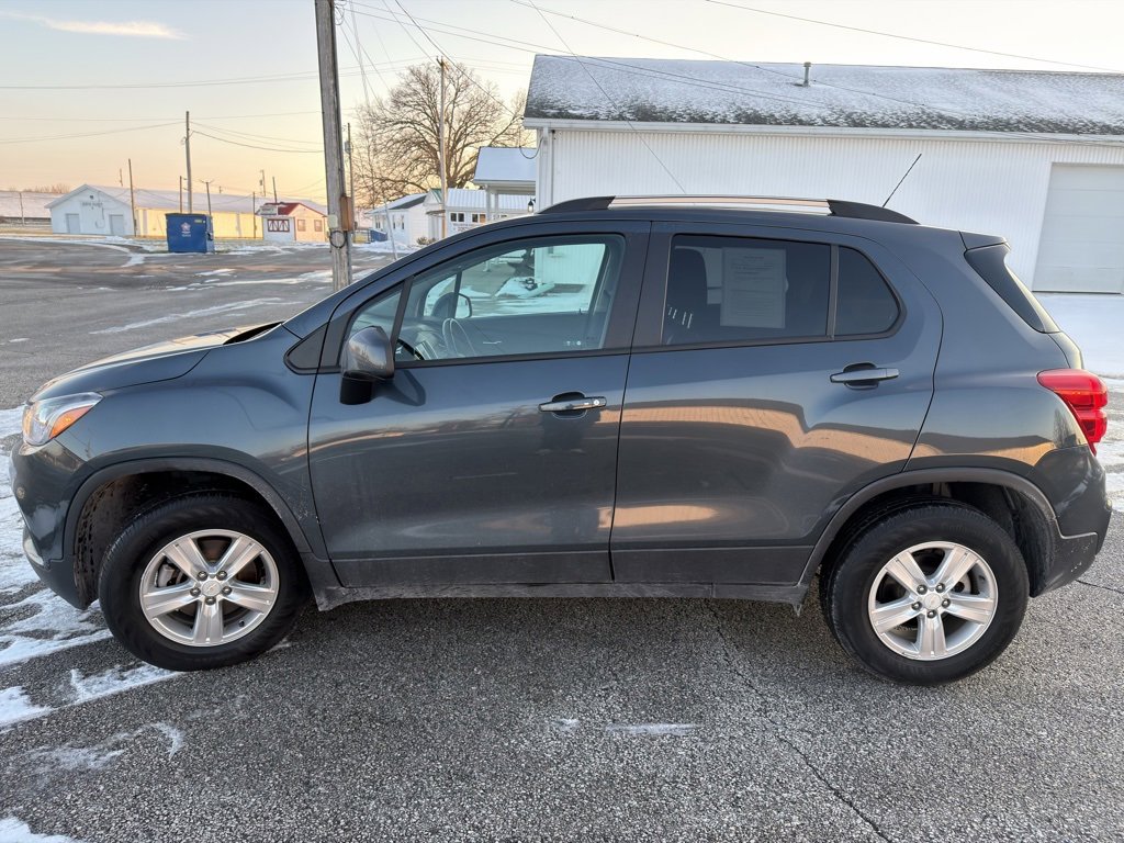 Used 2021 Chevrolet Trax LT w/ LT Convenience Package image 7