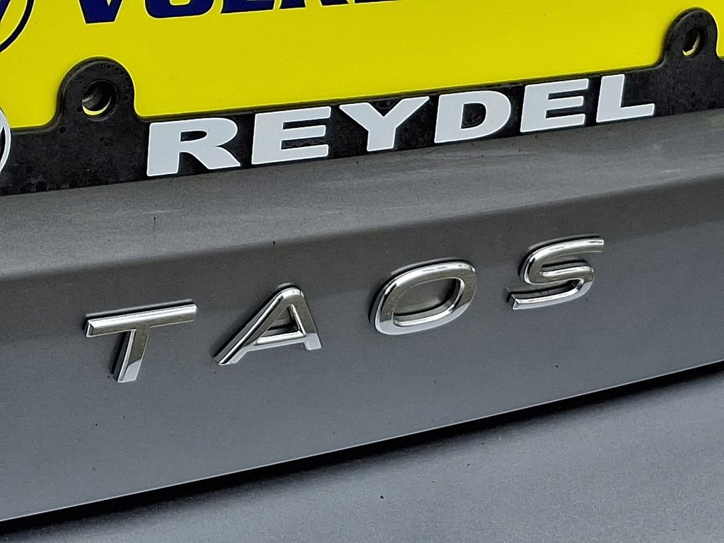 Used 2025 Volkswagen Taos S image 32