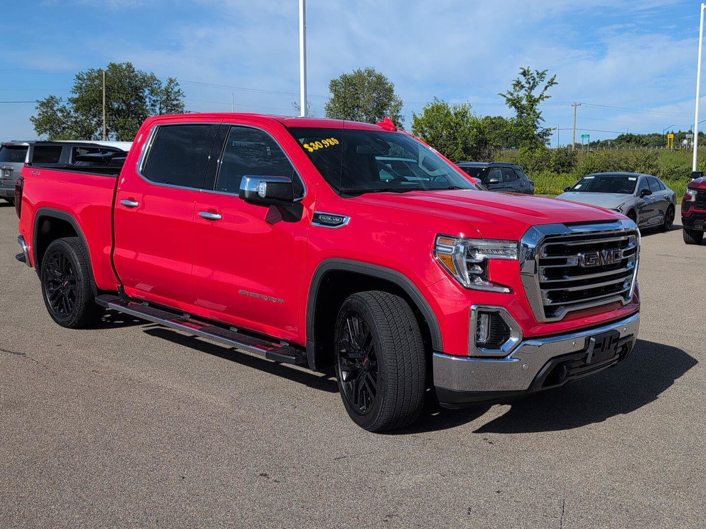 Used 2020 GMC Sierra 1500 SLT w/ SLT Premium Plus Package AWD/4WD image 9
