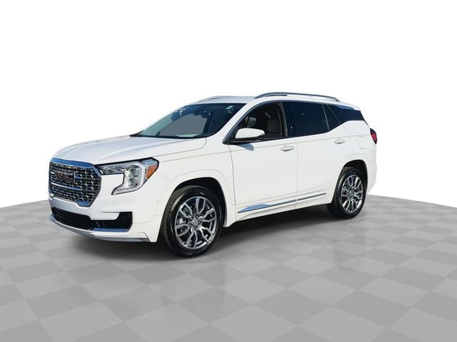 Used 2024 GMC Terrain Denali w/ Denali Premium Package image 4