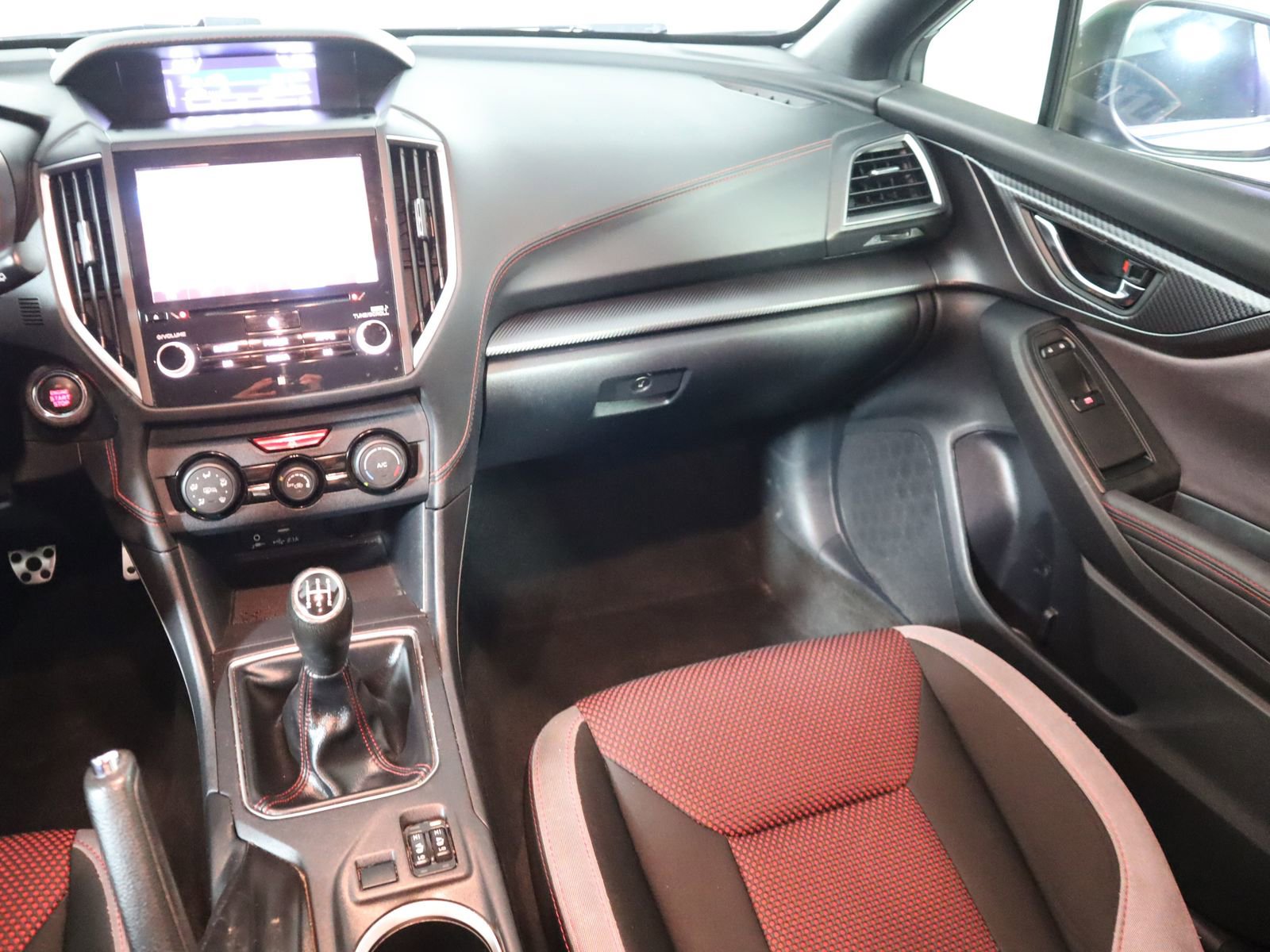 Used 2020 Subaru Impreza 2.0i Sport image 26