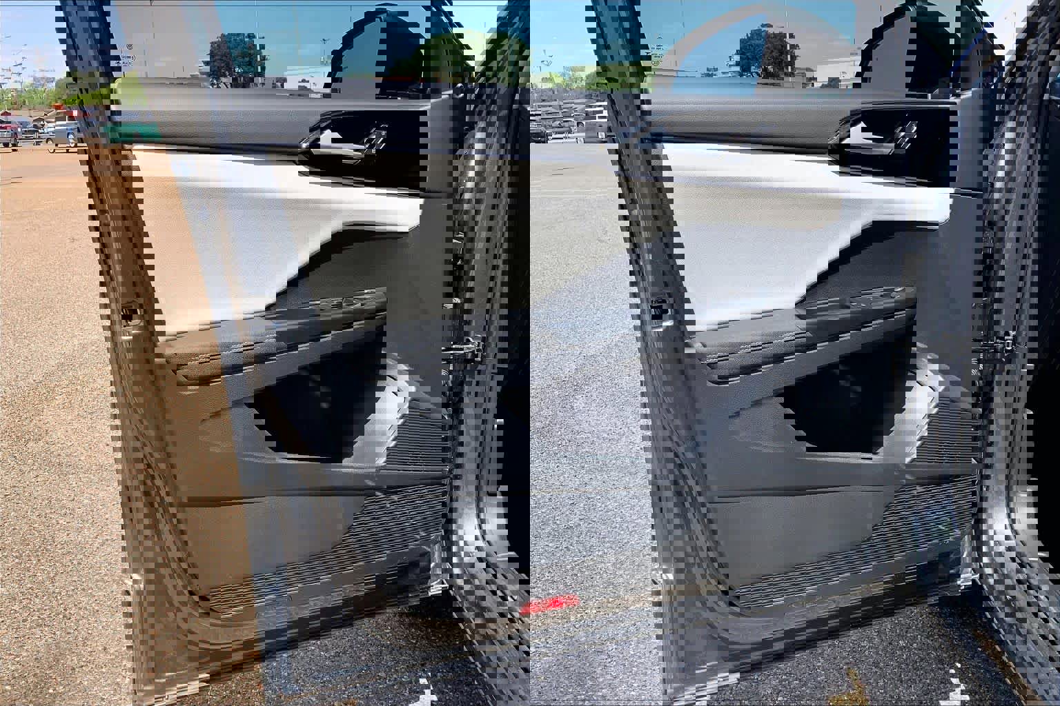 Used 2025 Volkswagen Taos S AWD/4WD image 22