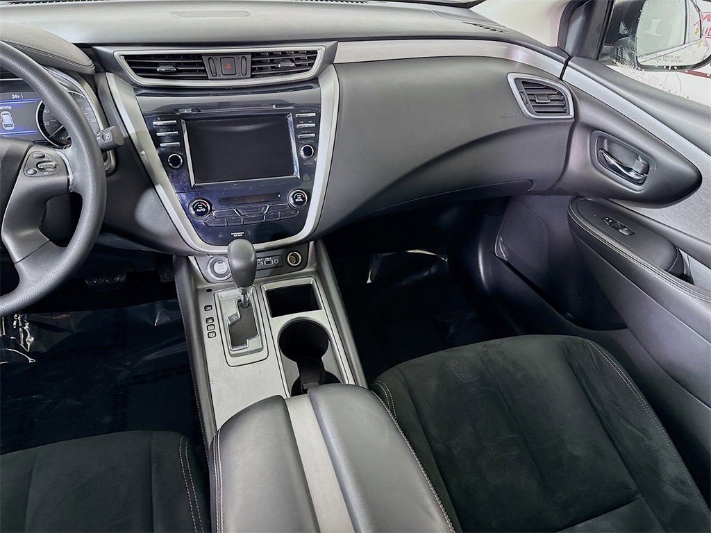 Used 2020 Nissan Murano S image 24