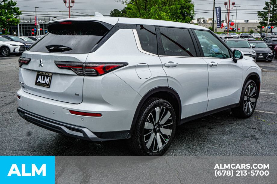 Used 2025 Mitsubishi Outlander SE FWD image 6