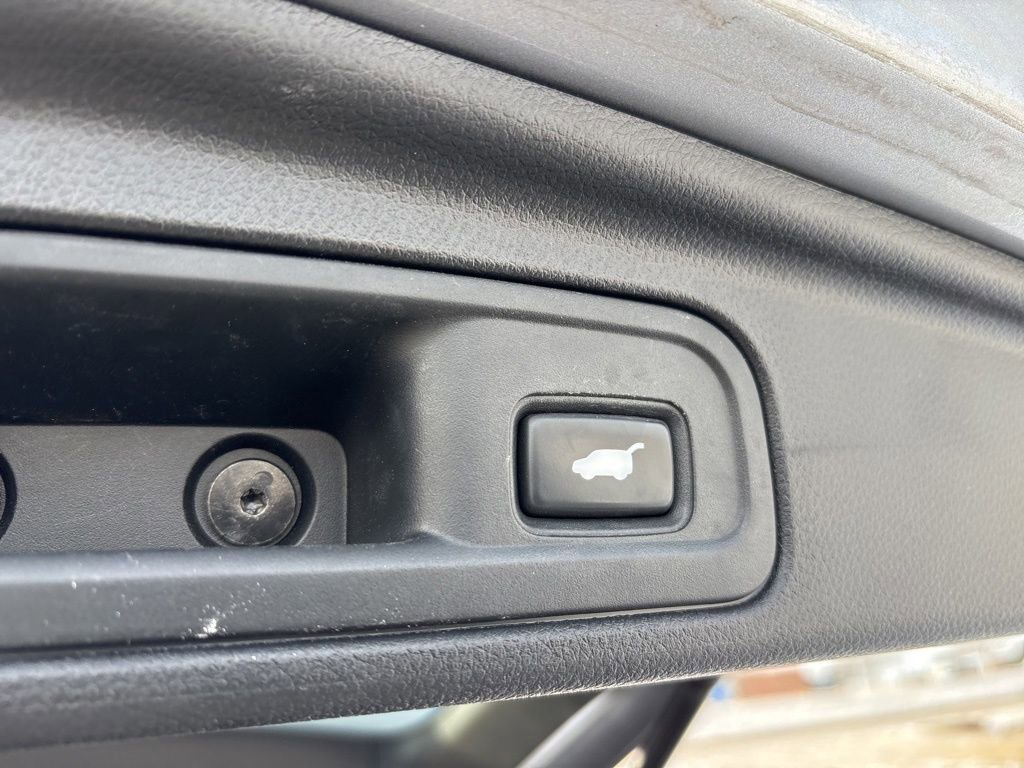 Used 2016 Honda Pilot Elite image 11