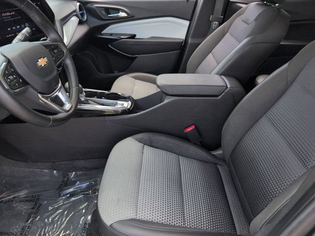 Used 2025 Chevrolet Trax LT w/ LT Convenience Package FWD image 24