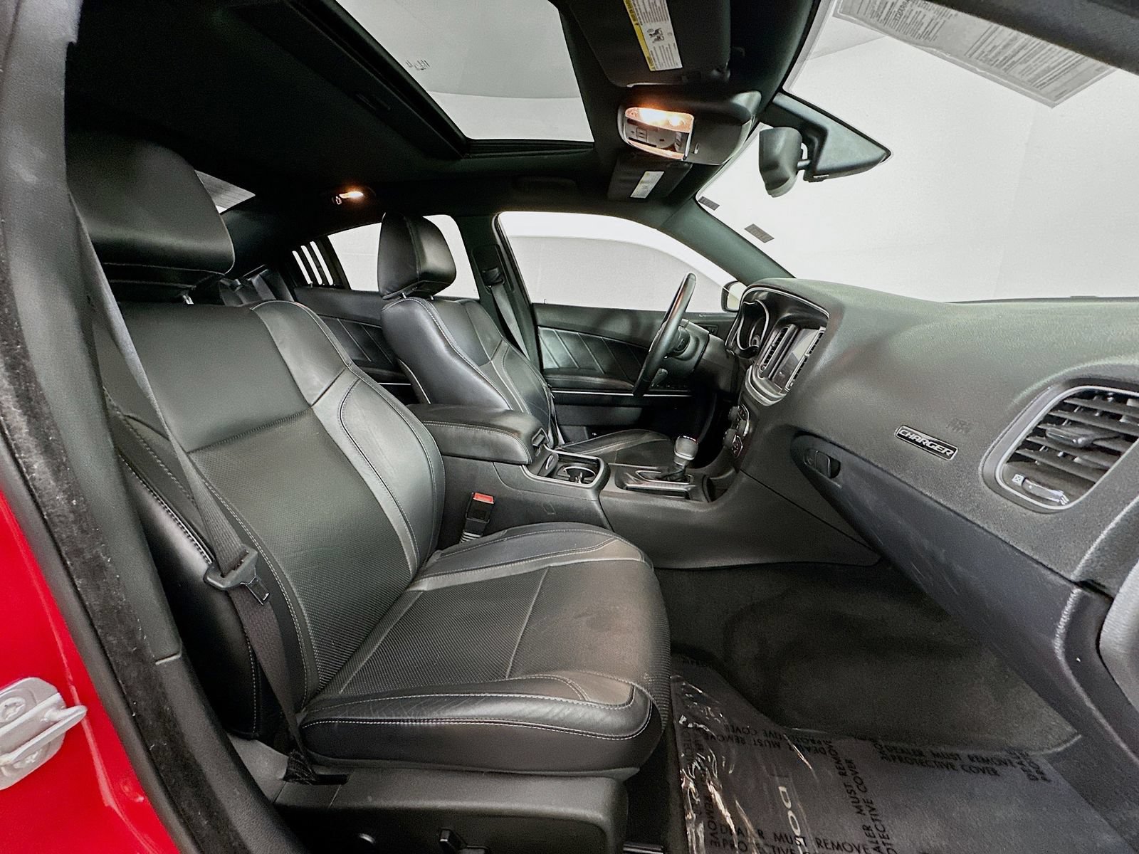Used 2015 Dodge Charger SXT w/ AWD Plus Group image 34