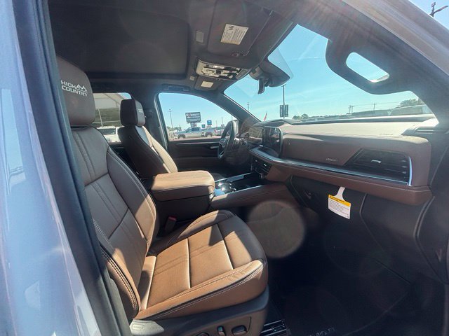 New 2026 Chevrolet Tahoe High Country w/ Sun And Tow Package AWD/4WD image 15