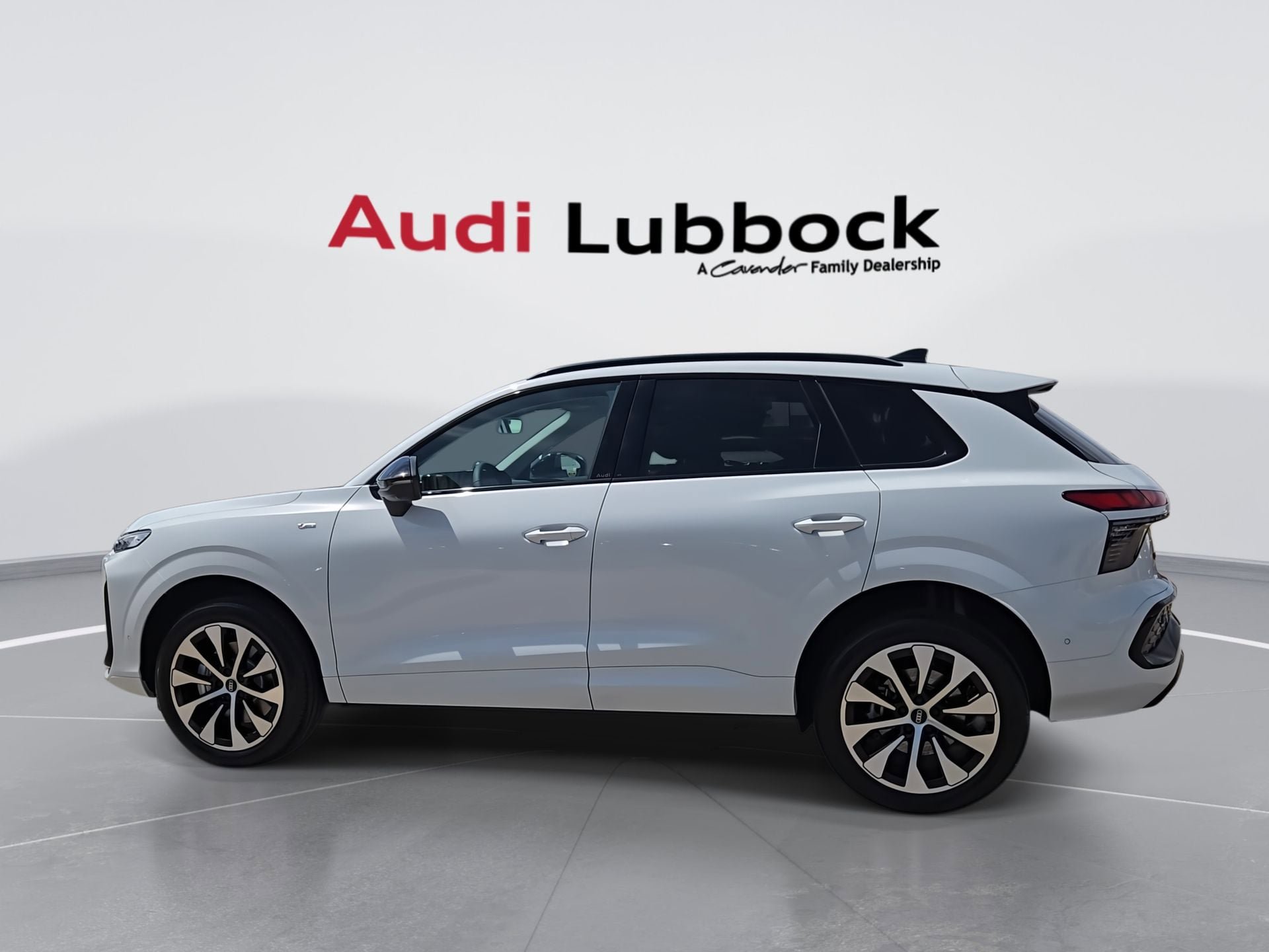 New 2026 Audi Q3 quattro 2.0T AWD/4WD image 6