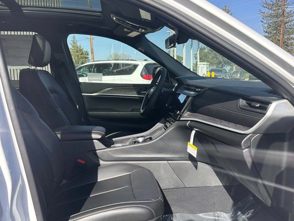 New 2026 Jeep Grand Cherokee Limited AWD/4WD image 22