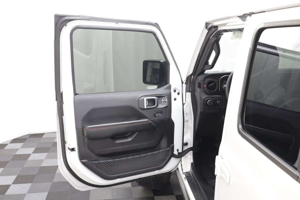 Used 2024 Jeep Wrangler Unlimited Rubicon AWD/4WD image 5