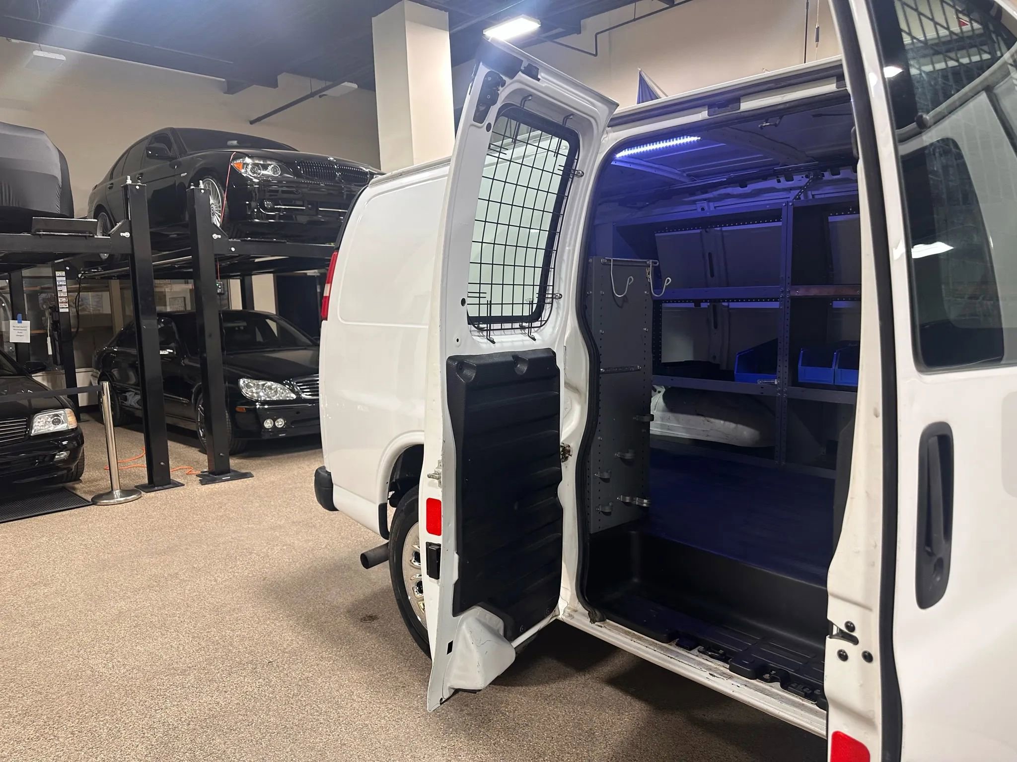 Used 2013 GMC Savana 1500 AWD image 26