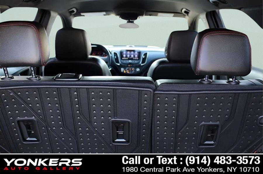 Used 2022 Chevrolet Equinox RS w/ Infotainment Package image 12