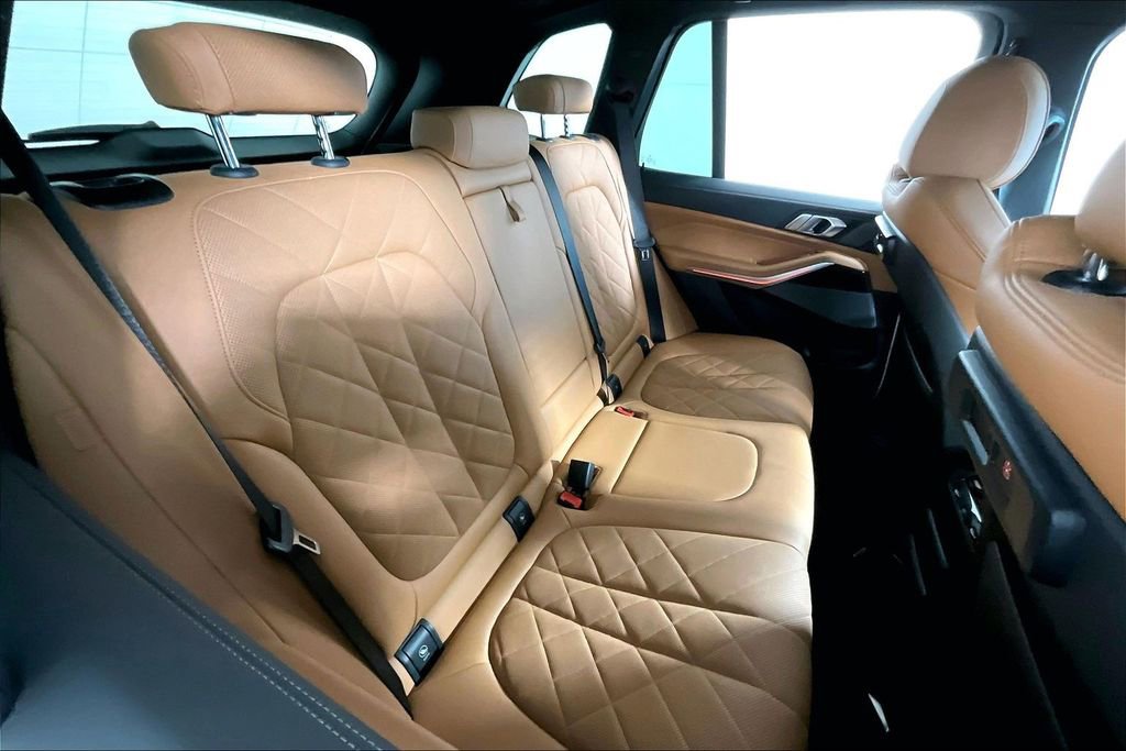Used 2023 BMW X5 xDrive40i w/ Premium Package image 27