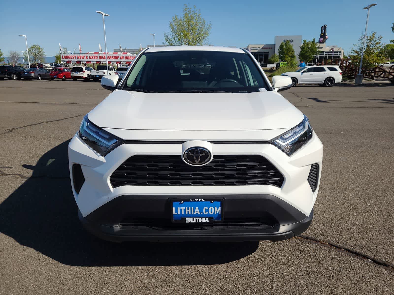 Used 2025 Toyota RAV4 LE AWD/4WD image 14