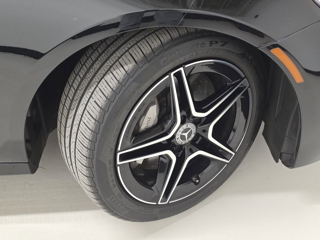 Used 2022 Mercedes-Benz E 450 4MATIC Sedan image 40