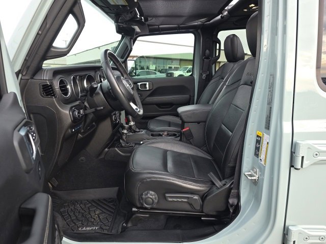 Used 2023 Jeep Wrangler Unlimited Sahara w/ Cold Weather Group image 11