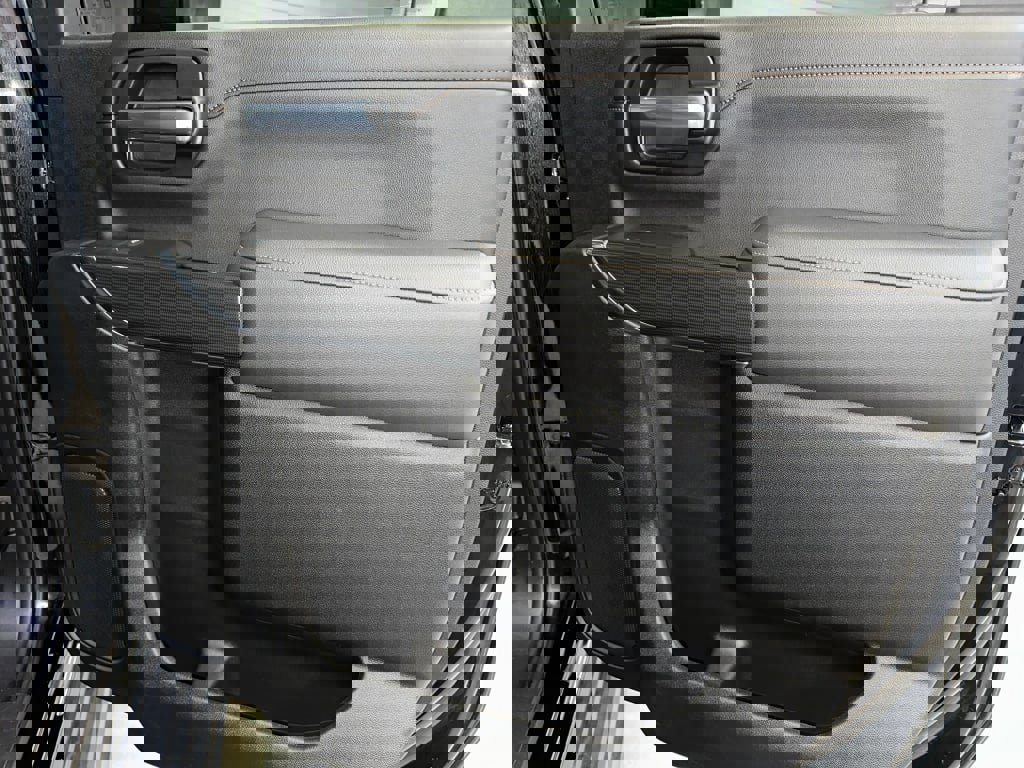 Certified 2021 GMC Sierra 2500 AT4 w/ AT4 Premium Plus Package image 32