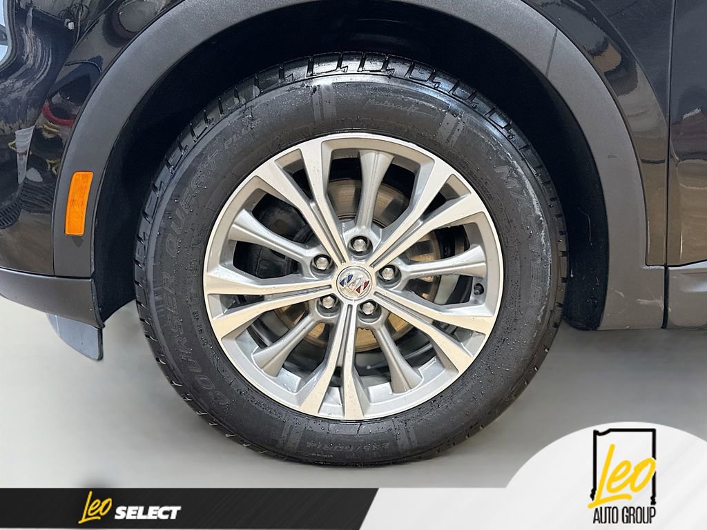 Used 2023 Buick Envision Preferred AWD/4WD image 33