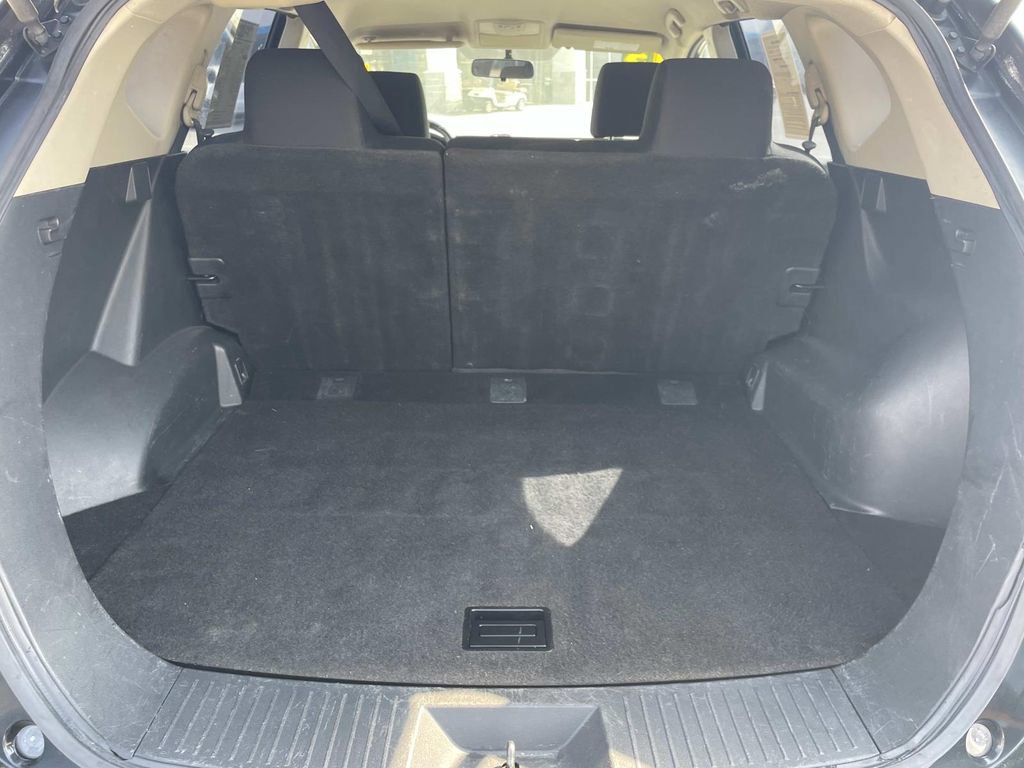 Used 2013 Nissan Rogue S image 11