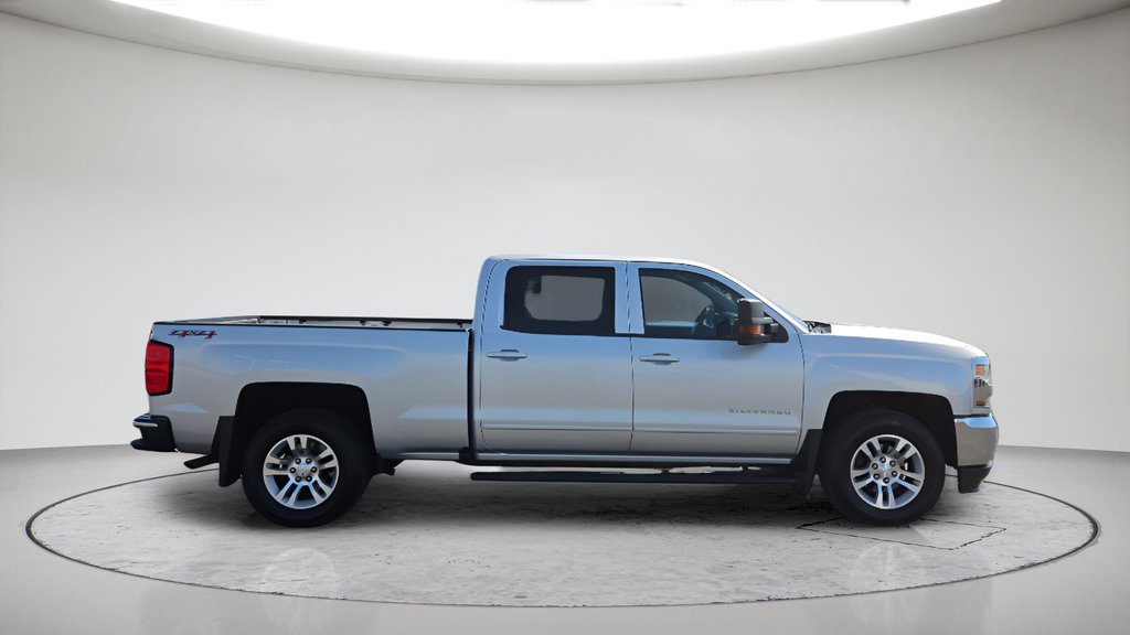 Used 2017 Chevrolet Silverado 1500 LT w/ Max Trailering Package AWD/4WD image 5