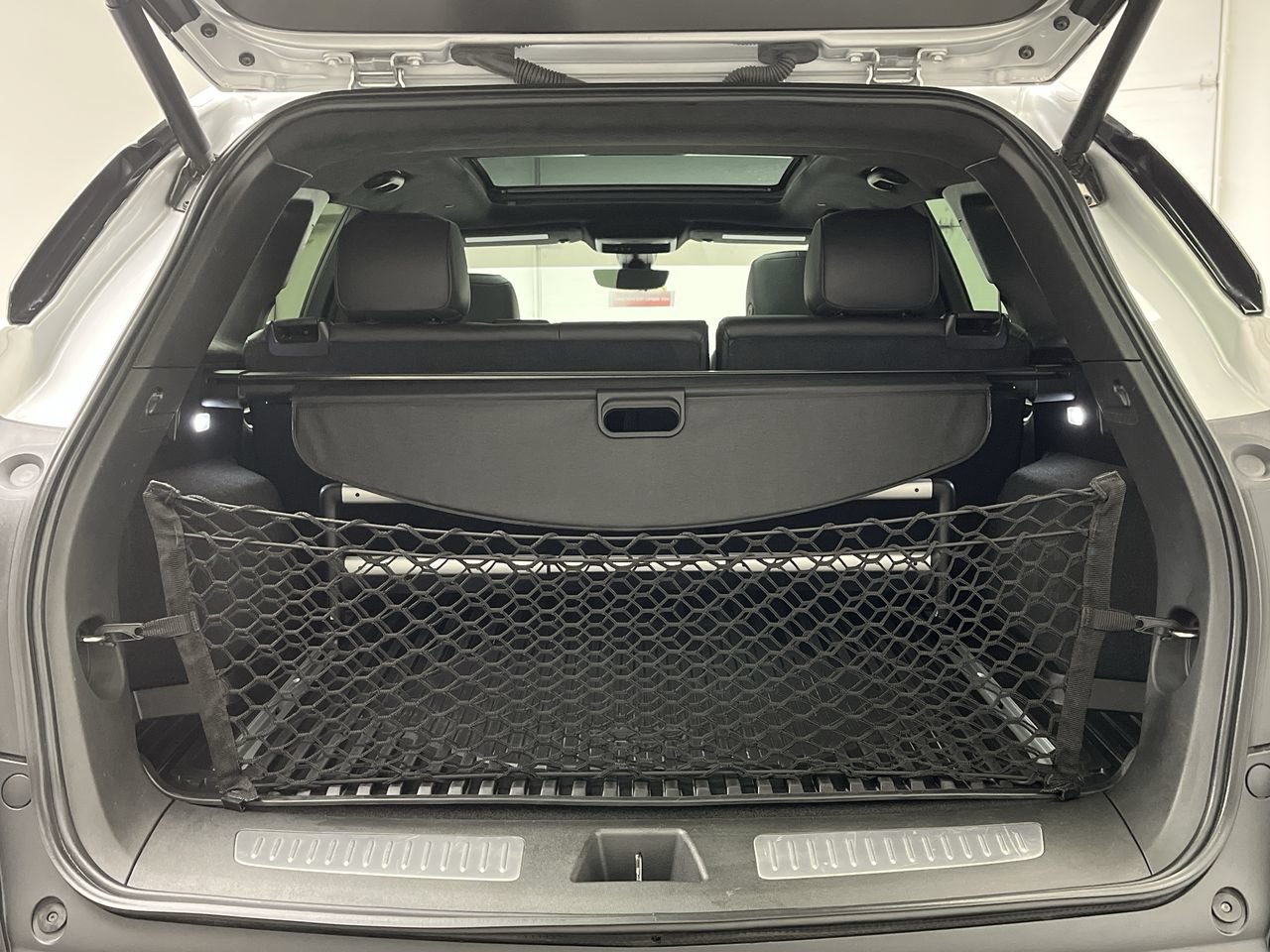 Certified 2020 Cadillac XT5 Sportv w/ Platinum Package AWD/4WD image 34