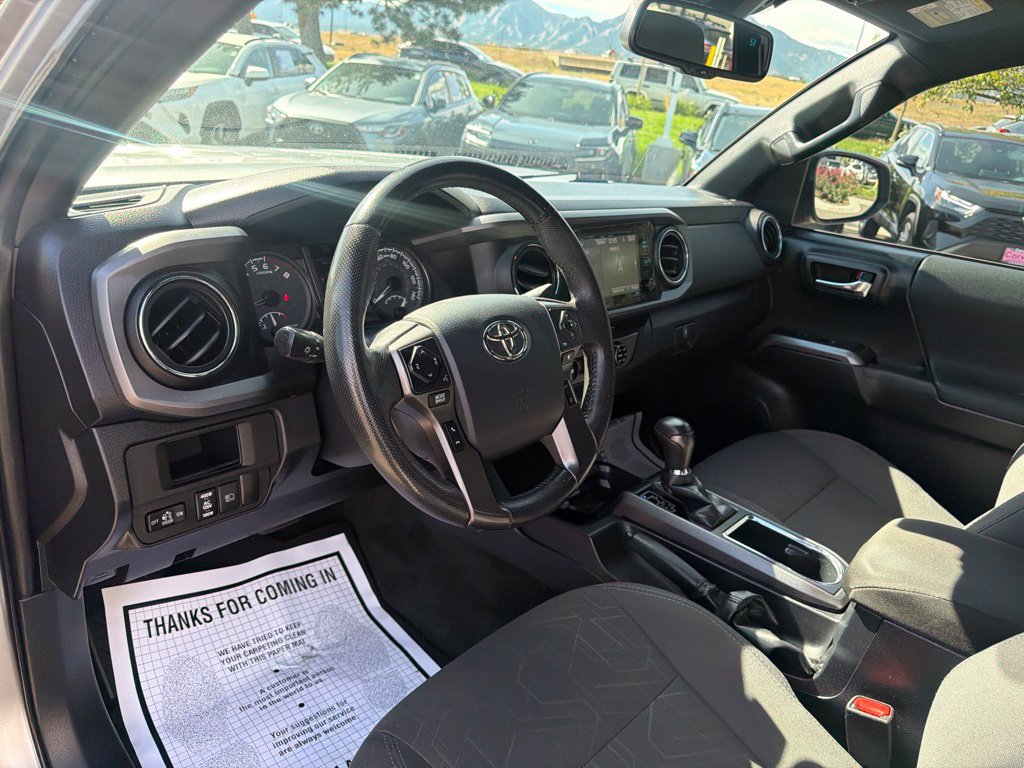 Used 2018 Toyota Tacoma TRD Off-Road w/ Technology Package AWD/4WD image 22