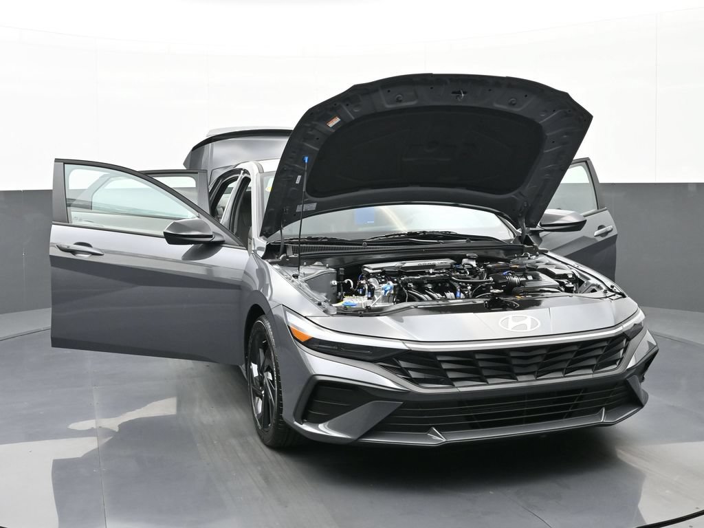 Used 2026 Hyundai Elantra Sport w/ Cargo Package FWD image 55