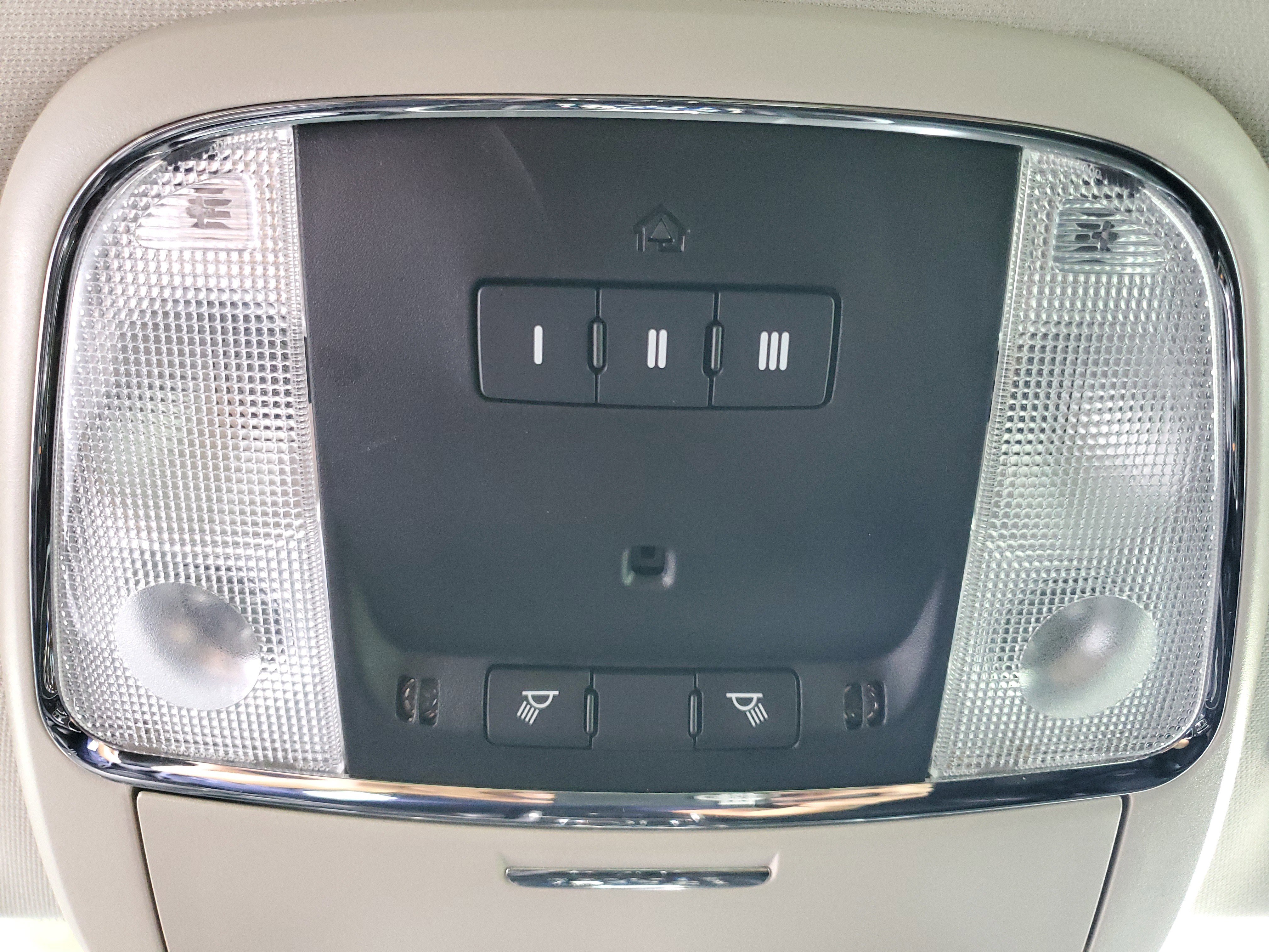 Certified 2023 Chrysler 300 Touring L w/ Comfort Group RWD image 22