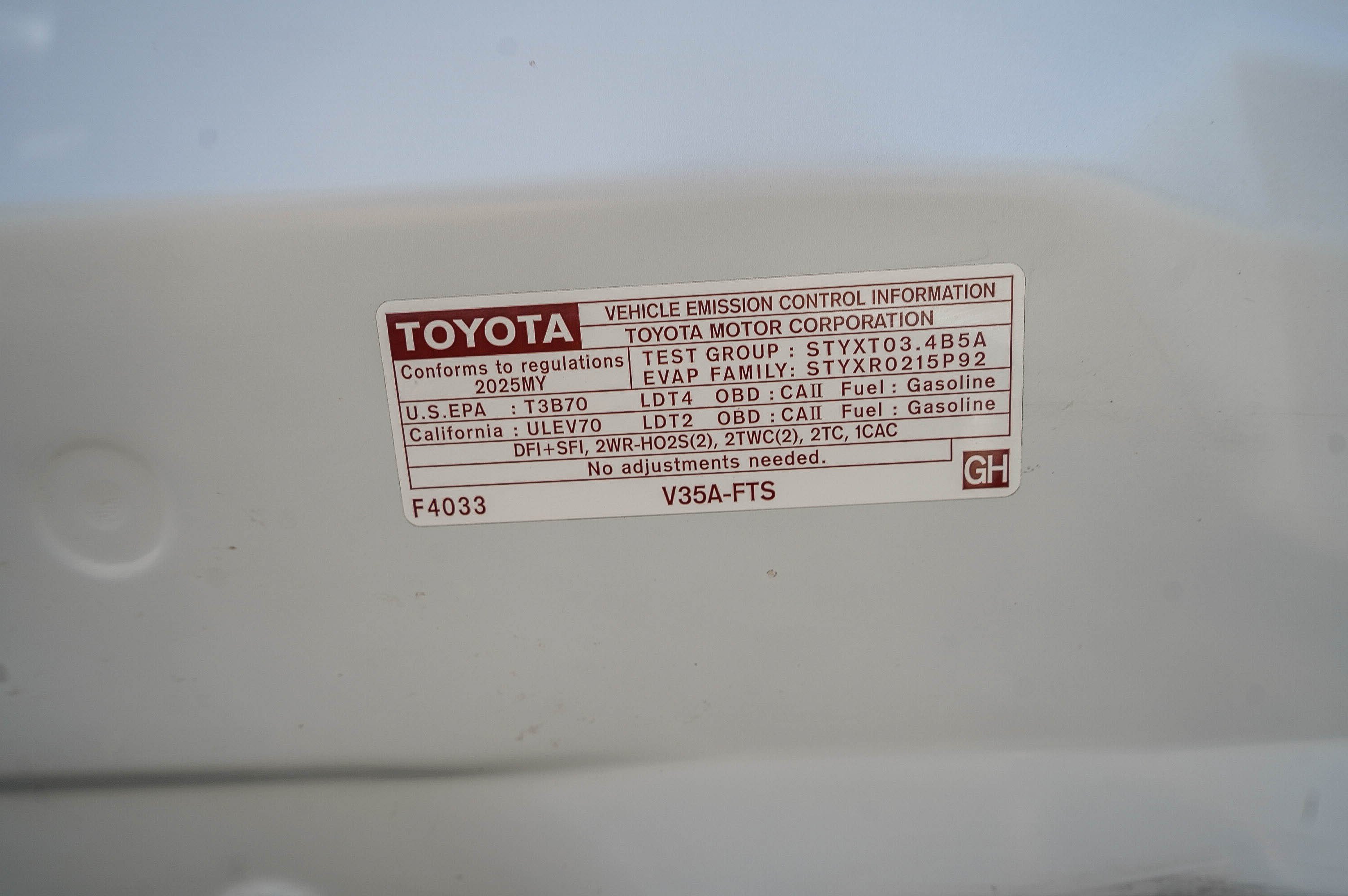 Certified 2025 Toyota Tundra Limited AWD/4WD image 28