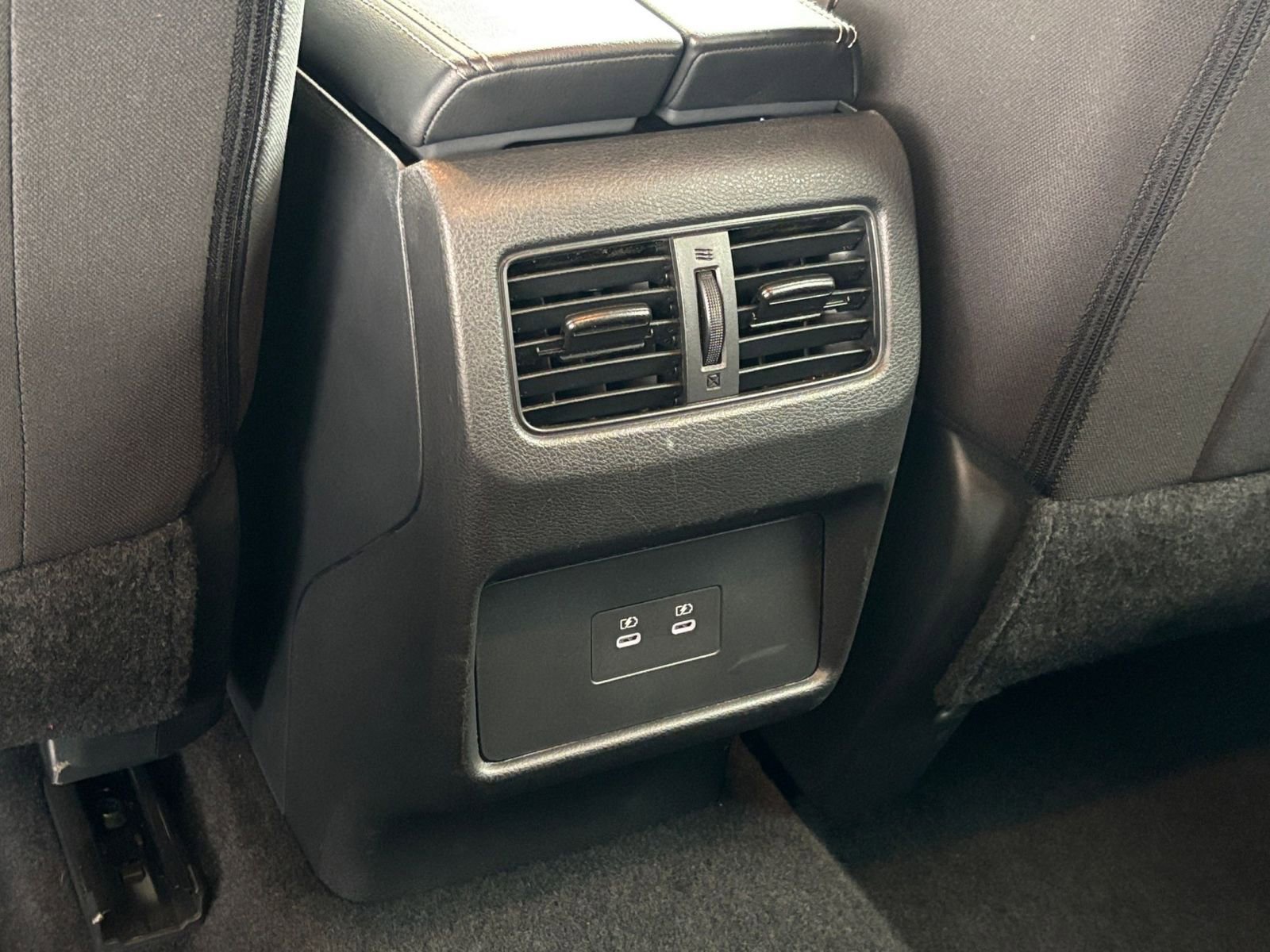 Used 2025 Nissan Rogue SV FWD image 24