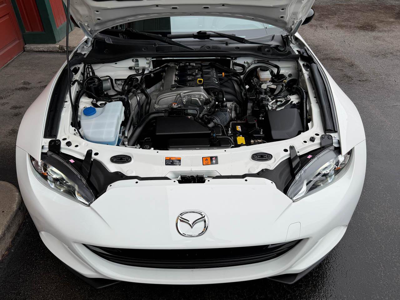 Used 2020 MAZDA MX-5 Miata Sport image 30