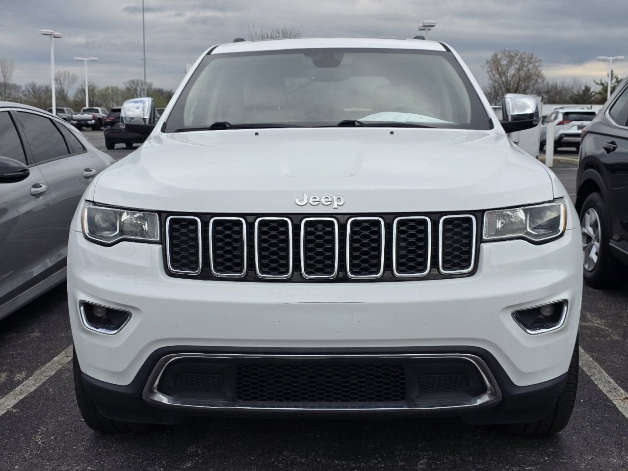Used 2018 Jeep Grand Cherokee Limited image 2
