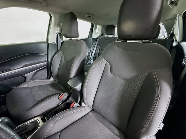 Used 2017 Jeep Compass Sport w/ Tech Group image 22