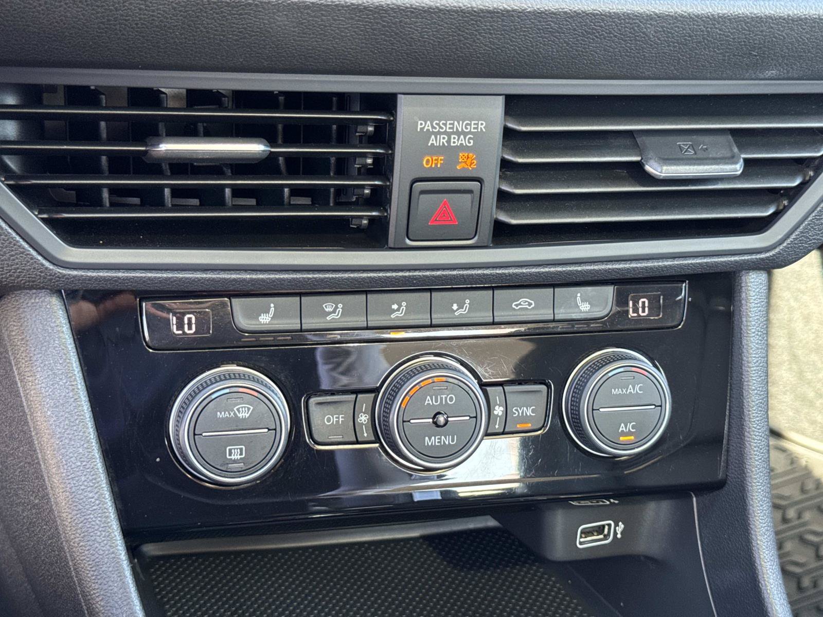 Used 2019 Volkswagen Jetta SE FWD image 15