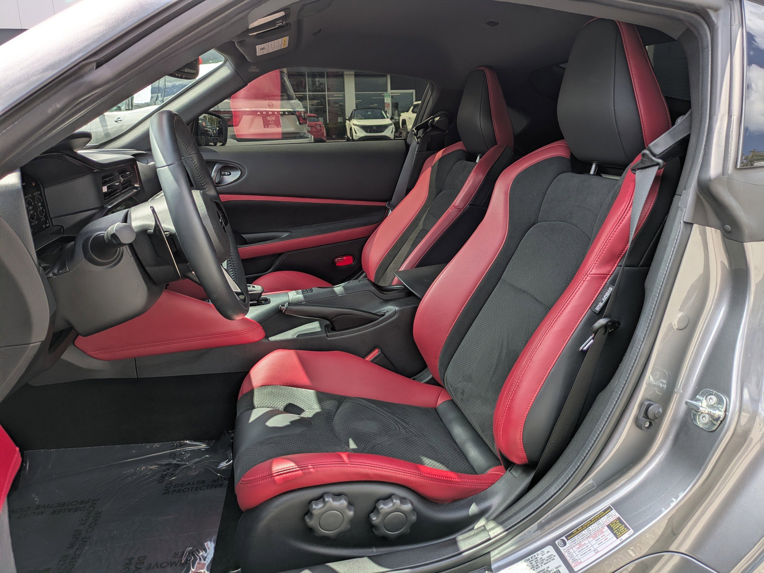Certified 2025 Nissan Z Performance w/ Floor Mat Package RWD image 16