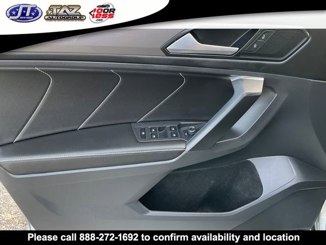 Used 2022 Volkswagen Tiguan SE image 16