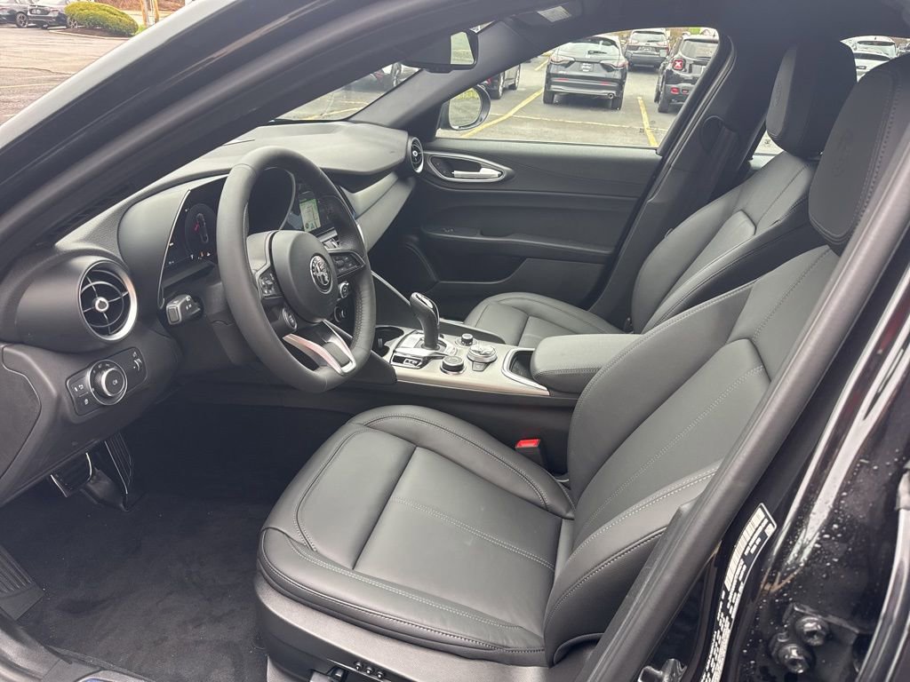 New 2026 Alfa Romeo Giulia AWD w/ Driving Assist Package image 11