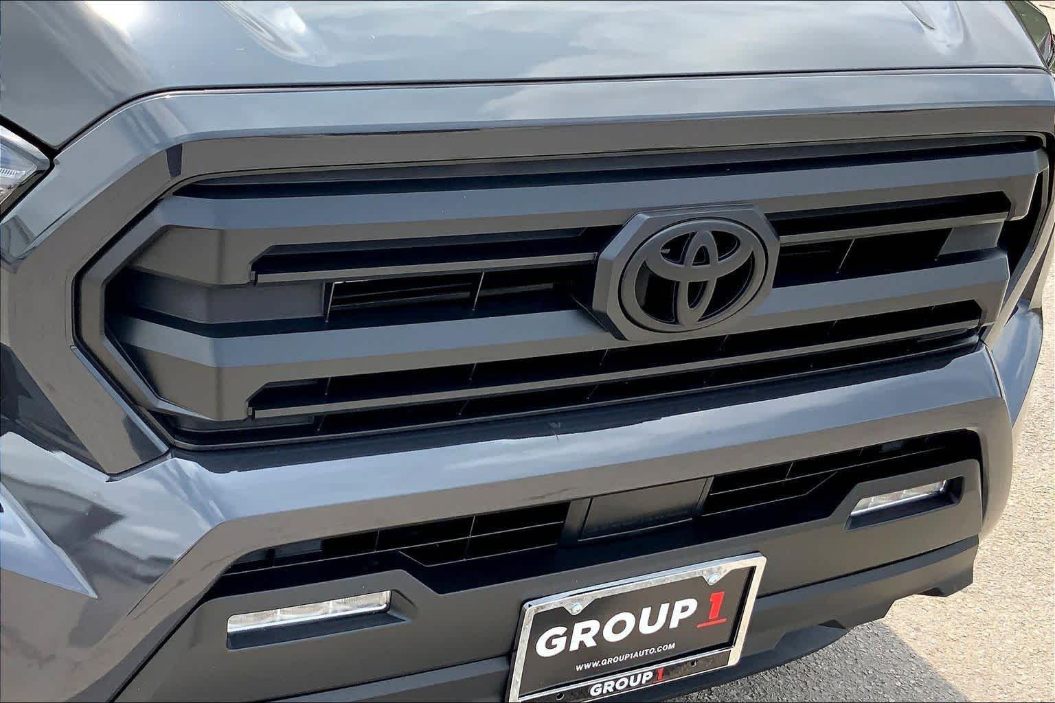 Used 2025 Toyota Tacoma SR5 RWD image 27