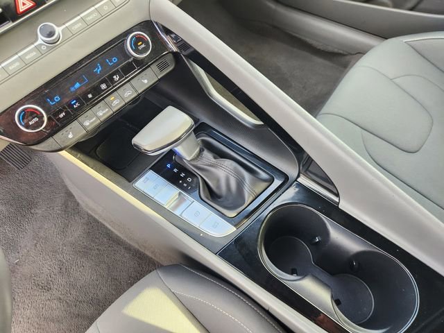 Used 2025 Hyundai Elantra SEL image 19