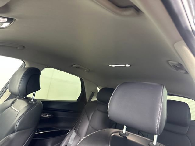 Used 2025 Genesis GV70 2.5T image 12