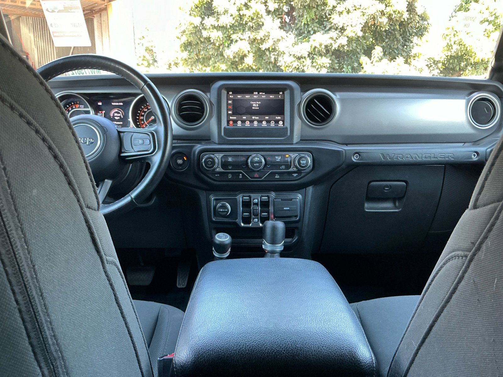 Used 2021 Jeep Wrangler Unlimited Sport image 16