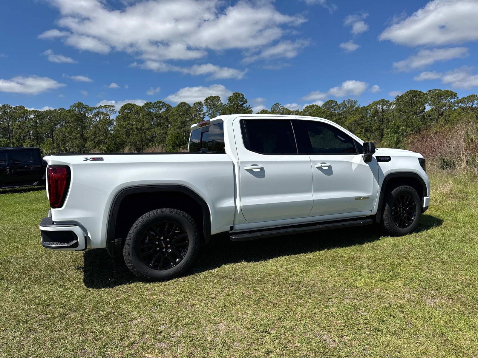 Used 2026 GMC Sierra 1500 Elevation w/ Preferred Package AWD/4WD image 3